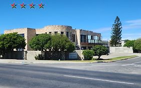 Stonehouse On Main