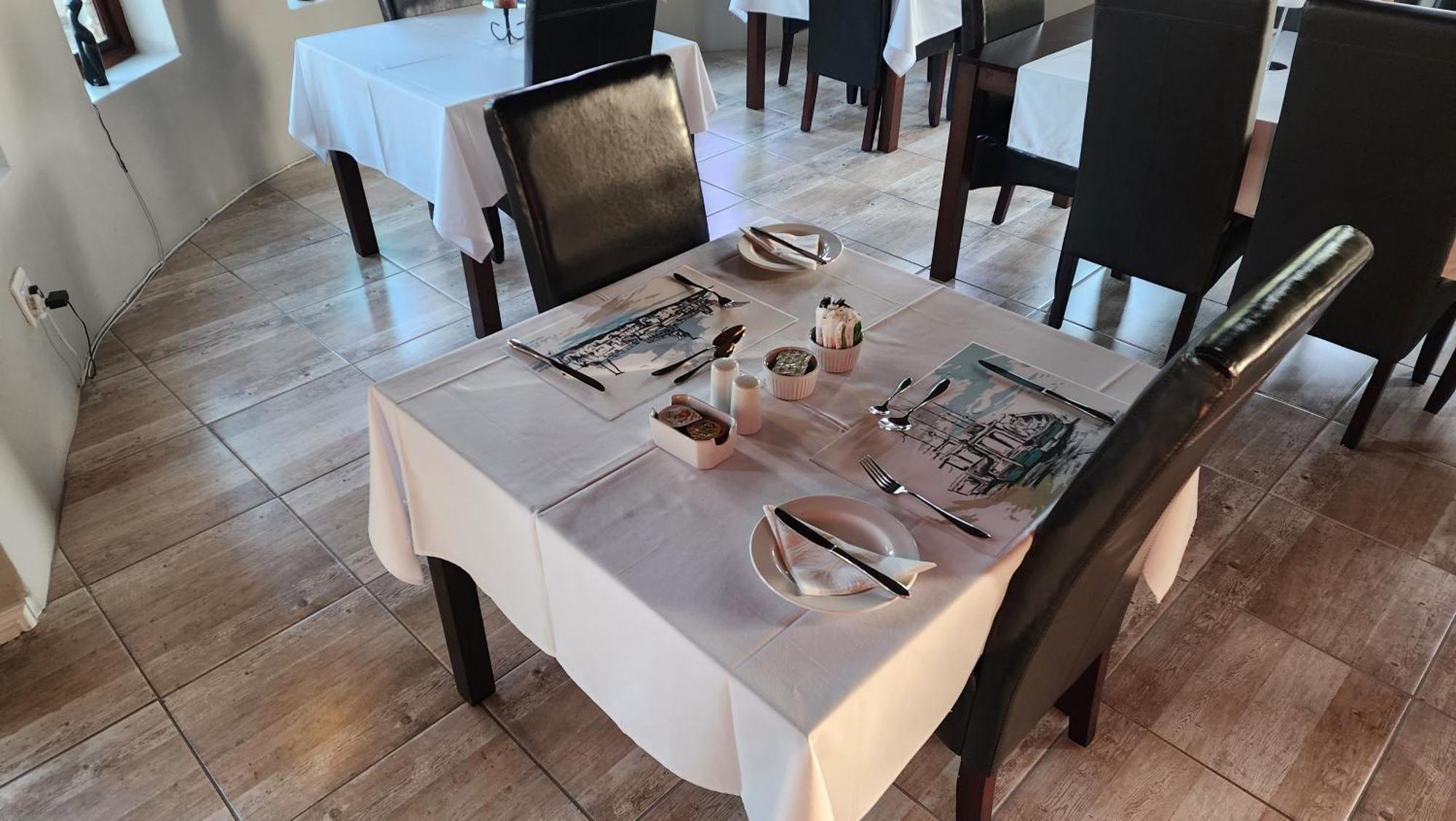 斯特雷斯拜 Stonehouse On Main酒店 外观 照片